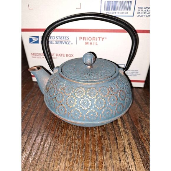 Teal Floral Japanese Cast Iron Teapot with Loose Leaf Infuser Saki Teapot Gold - Picture 1 of 11